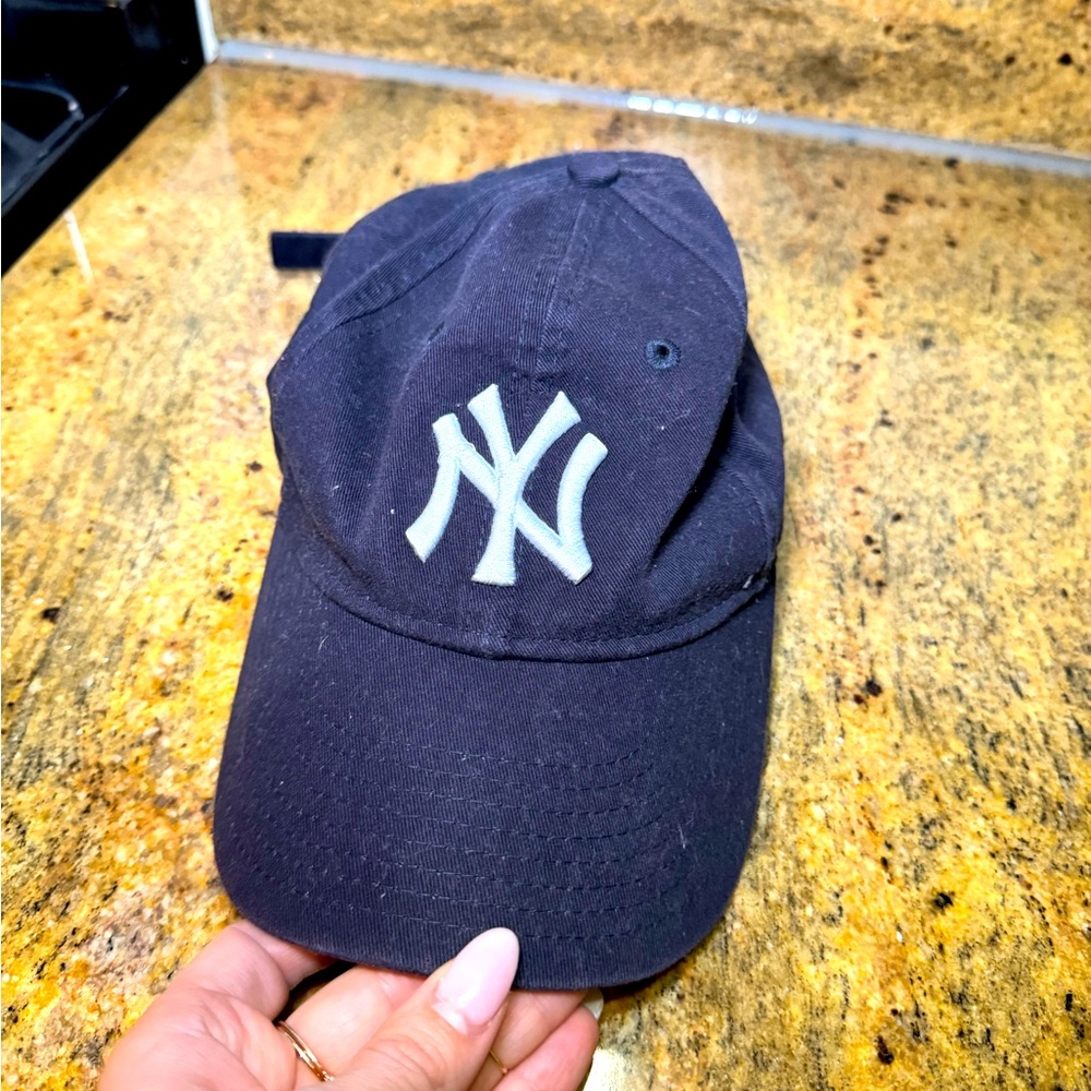 Yankees ball cap
